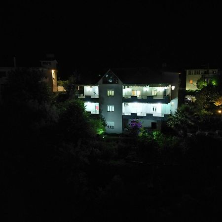 Vila Banushi Gjirokastër 外观 照片