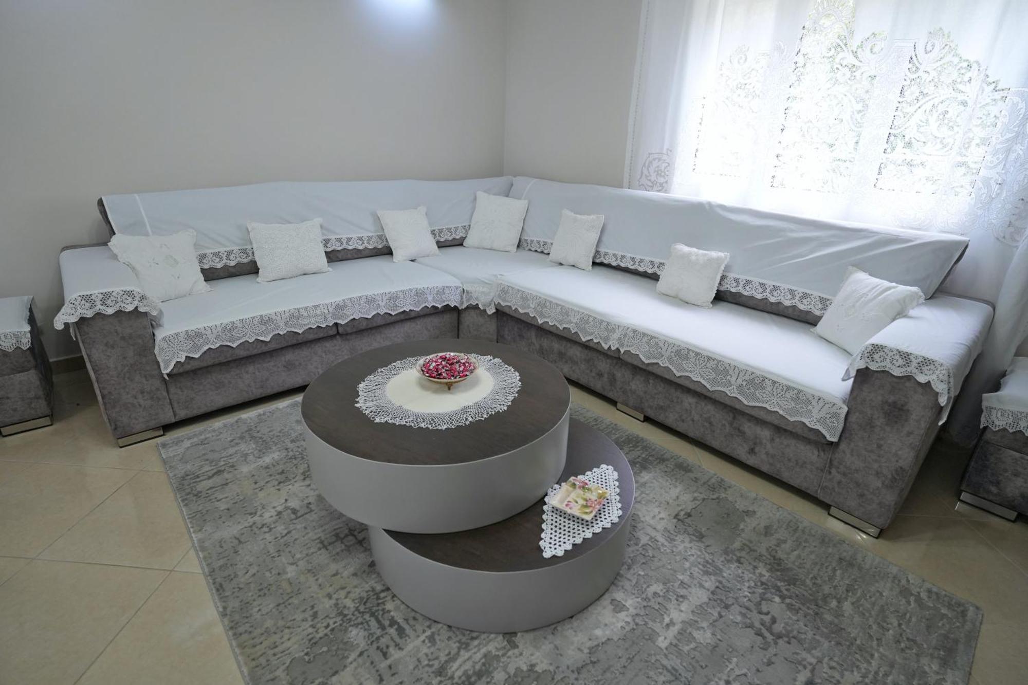 Vila Banushi Gjirokastër 外观 照片